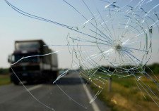 California cracked windshield laws